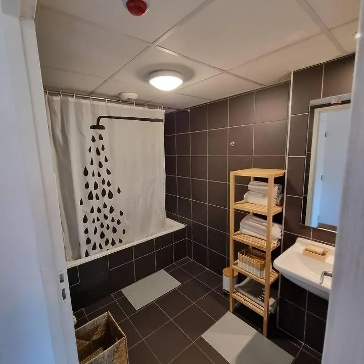 Hostel Hi Yves Robert Paris