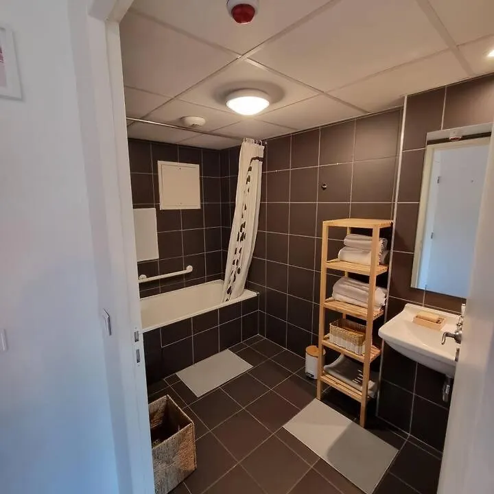 Hostel Hi Yves Robert